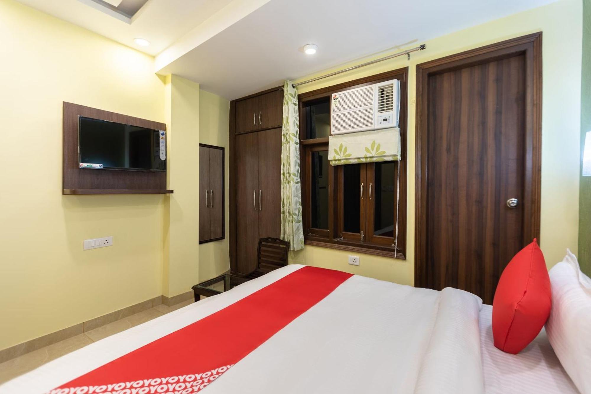 Super Oyo Hotel O Red Stone Inn Нью-Делі Екстер'єр фото