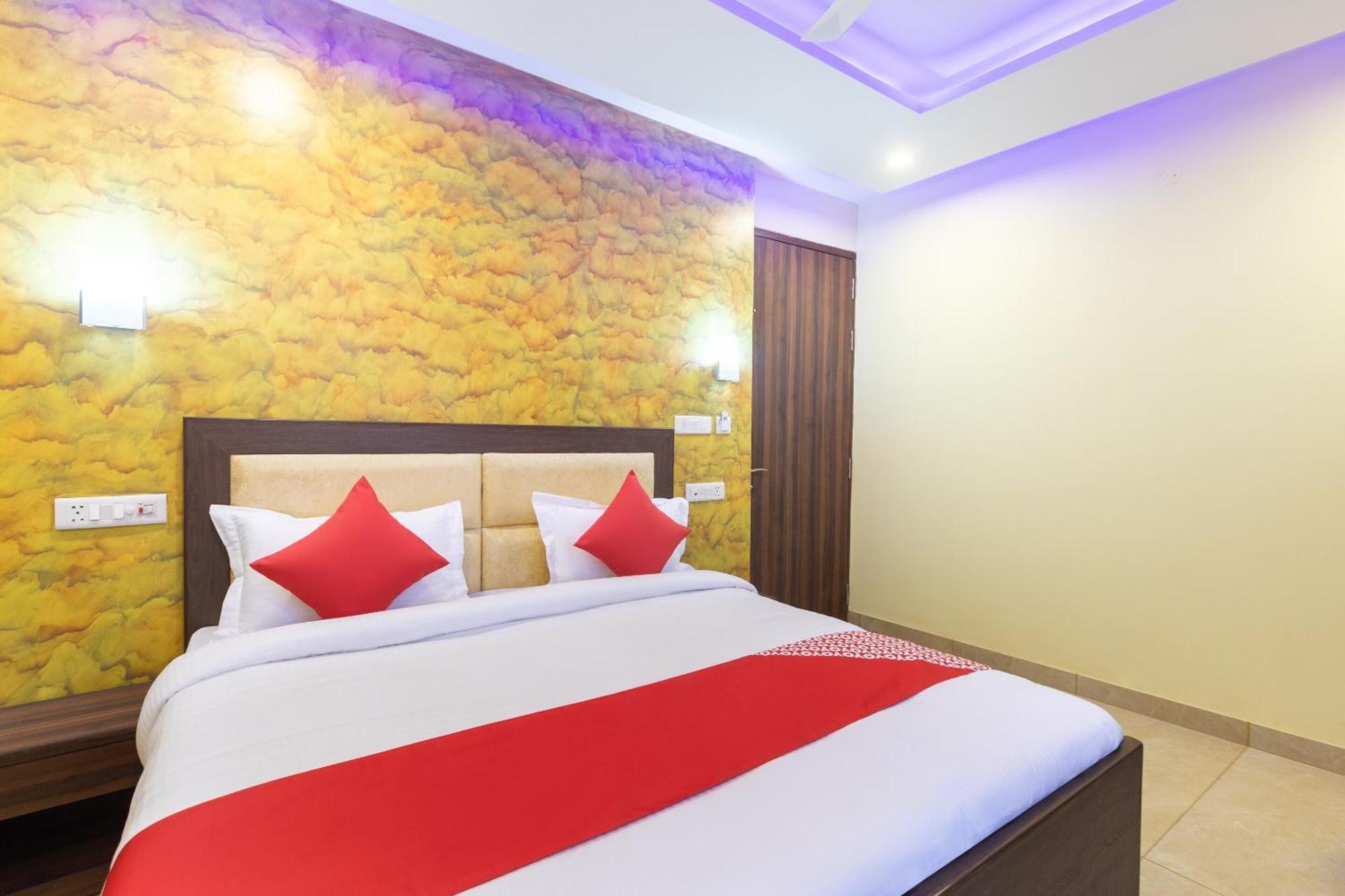 Super Oyo Hotel O Red Stone Inn Нью-Делі Екстер'єр фото